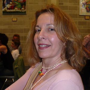 Meet your Posher, Elise
